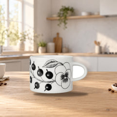 Arabia Paradise Coffee Cup 0.28L – product photo on a table