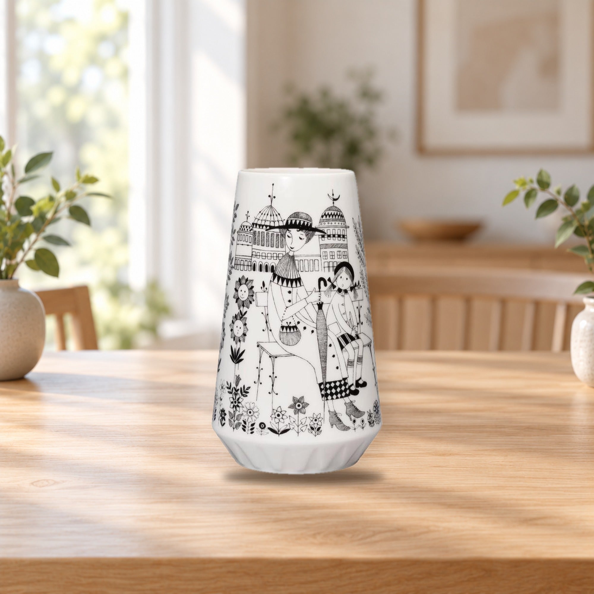 Arabia Emilia Vase 19cm – product photo on a table