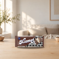 Fazer Kismet Lakritsi Waffle Bar 41 g – product photo on a table