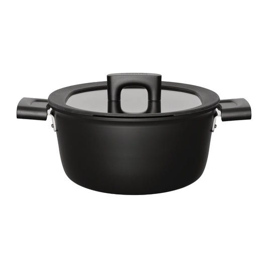 Fiskars Hard Face 22cm Saucepan with Lid – product photo