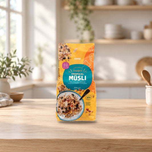 Coop Muesli Tropical 700g – product photo on a table