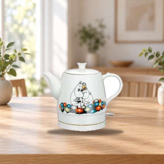 Adexi Kukkamuumi Ceramic Kettle 0.8 L – product photo on a table
