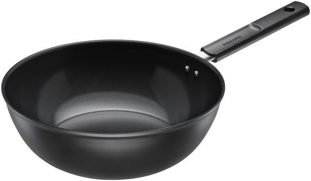 Fiskars Hard Face wok pan 28 cm | Soposopo